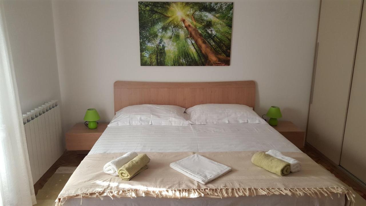 פג Apartments Ivo מראה חיצוני תמונה
