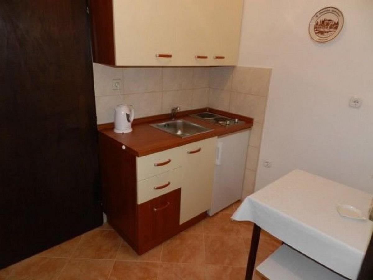 פג Apartments Ivo מראה חיצוני תמונה
