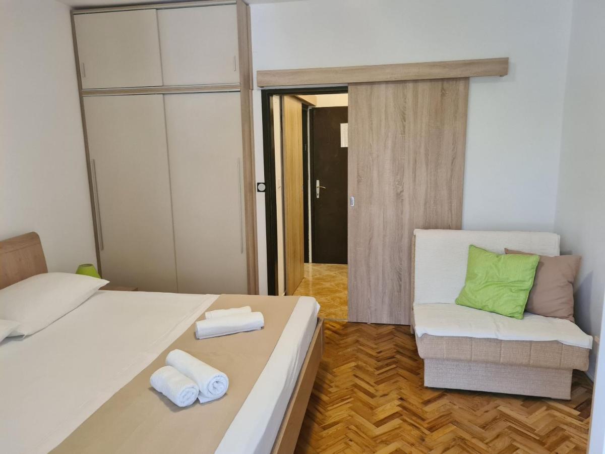פג Apartments Ivo מראה חיצוני תמונה
