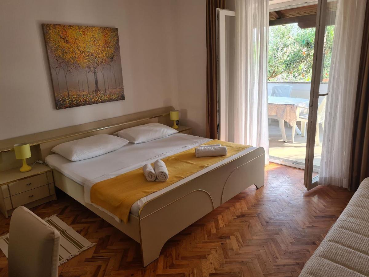 פג Apartments Ivo מראה חיצוני תמונה