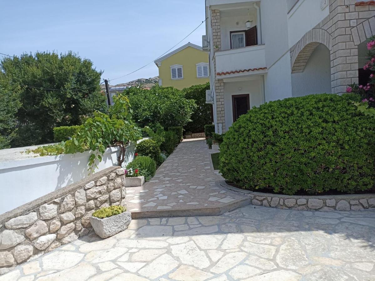 פג Apartments Ivo מראה חיצוני תמונה